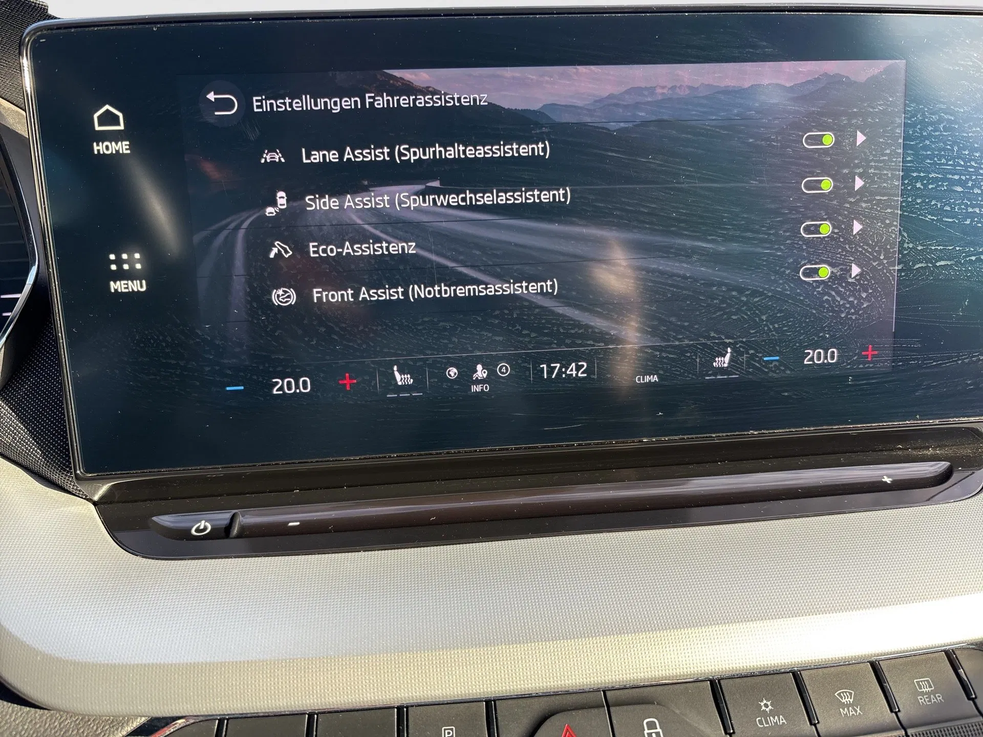 Skoda OCTAVIA Comb. 2.0 TDI | Bild 18 von 25