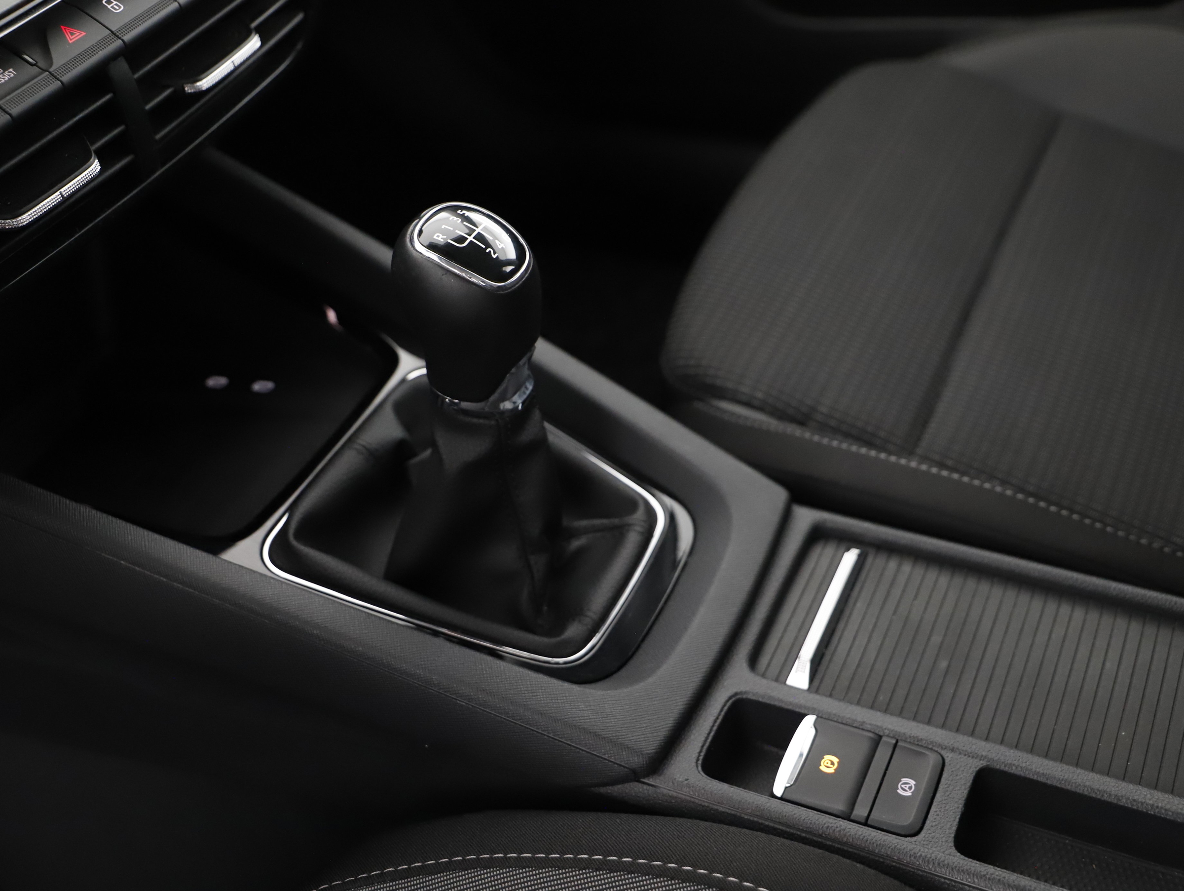 Skoda Octavia Combi 2.0 TDI Ambition | Bild 25 von 31