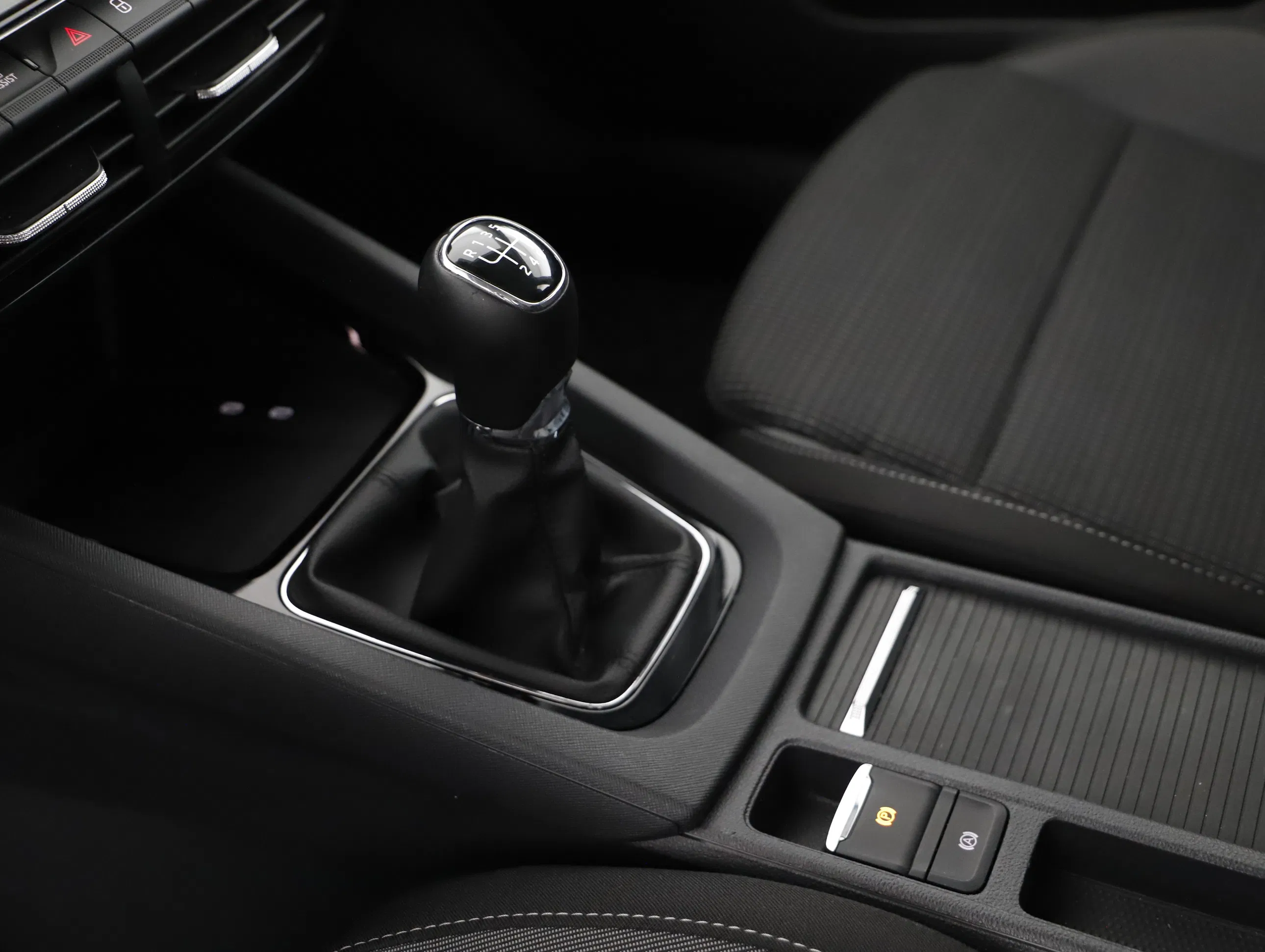 Skoda Octavia Combi 2.0 TDI Ambition | Bild 25 von 31