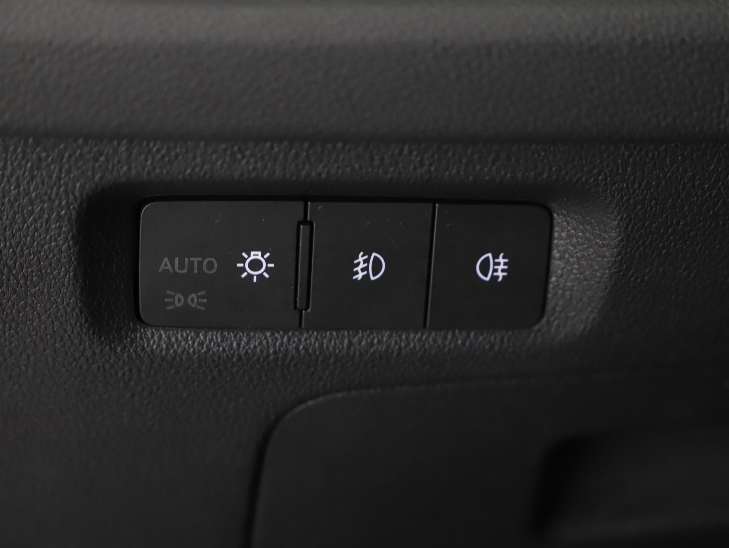 Skoda Octavia Combi 2.0 TDI Ambition | Bild 26 von 31