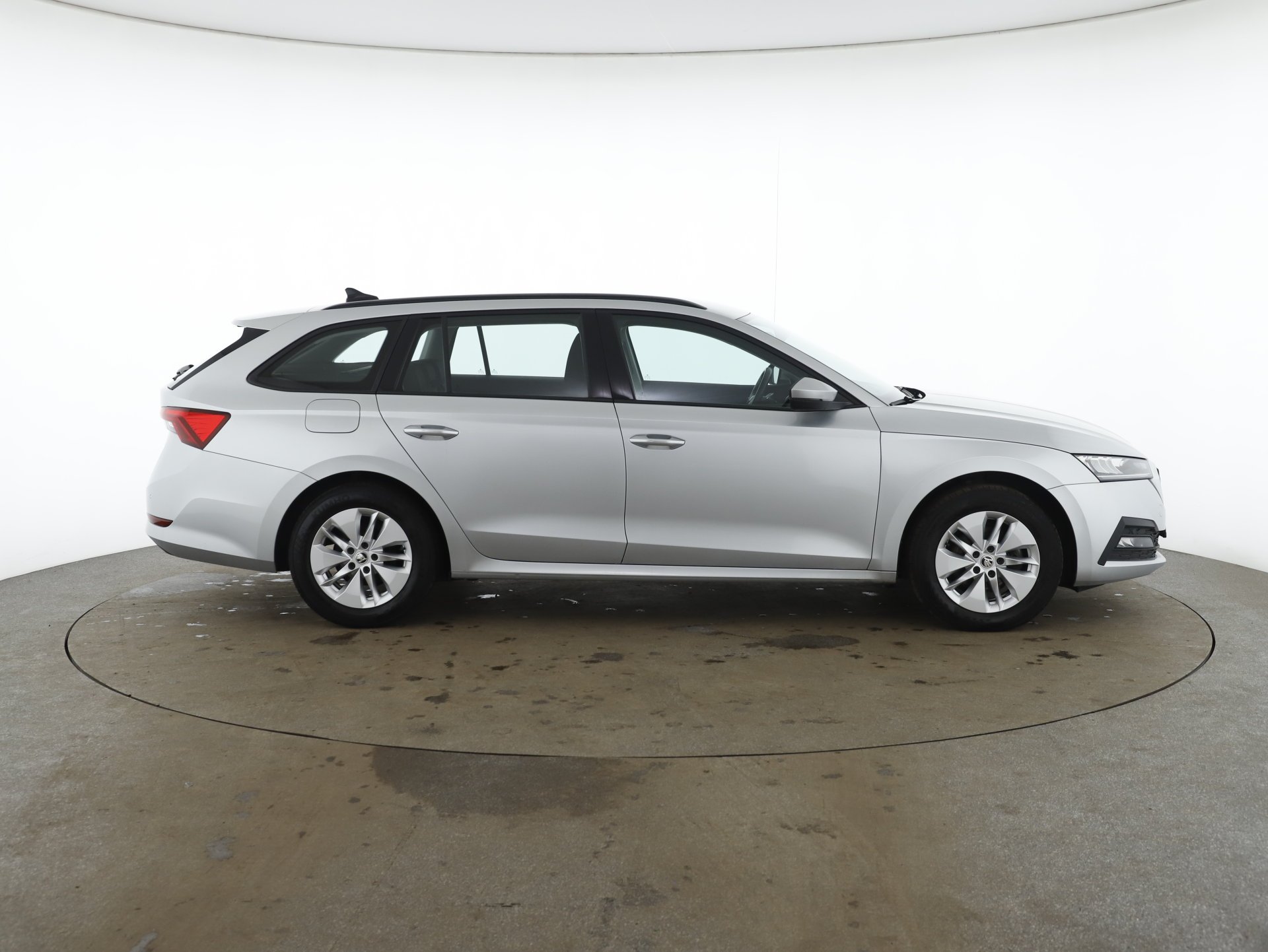 Skoda Octavia Combi 2.0 TDI Ambition | Bild 5 von 31