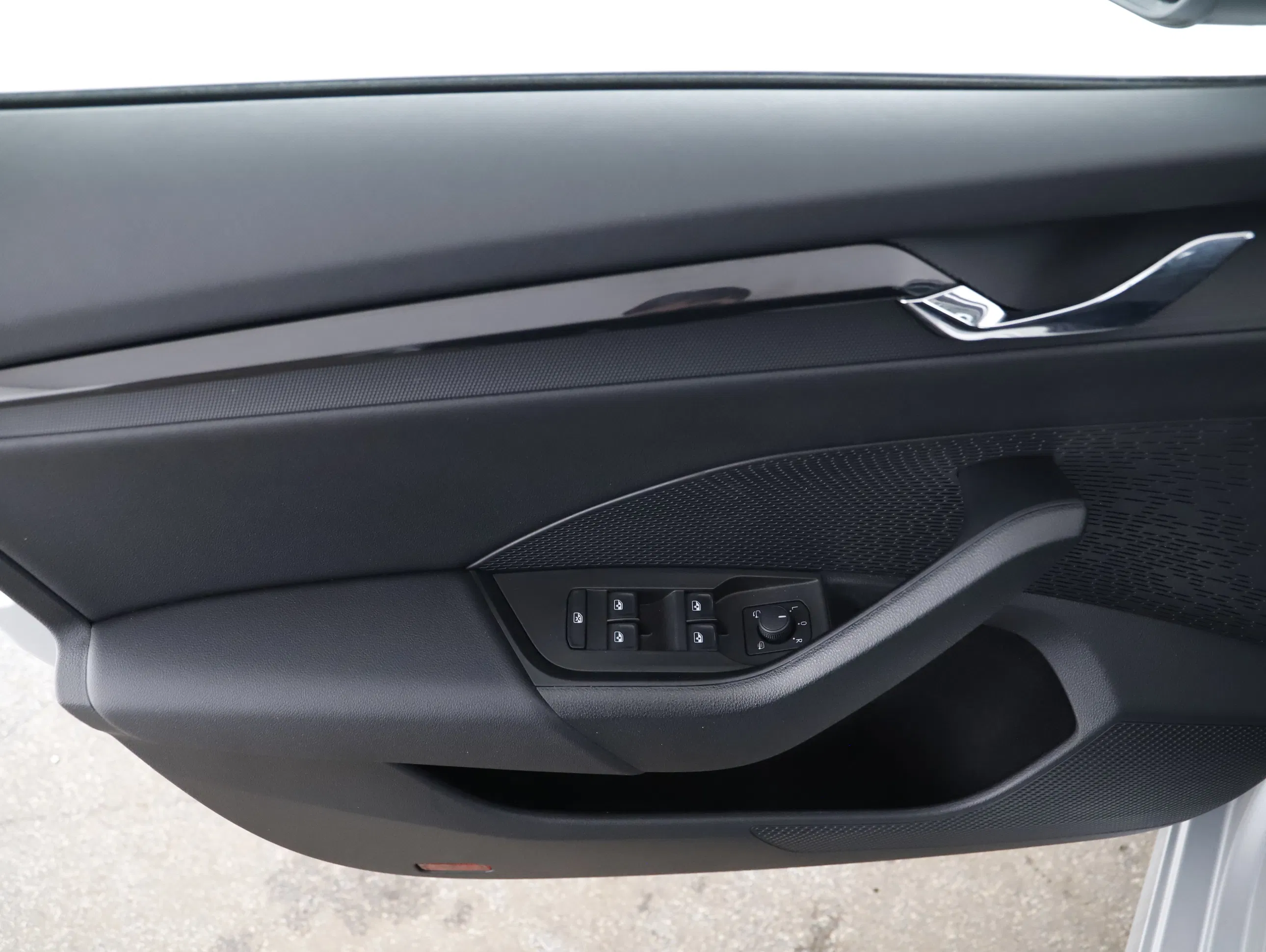 Skoda Octavia Combi 2.0 TDI Ambition | Bild 10 von 31