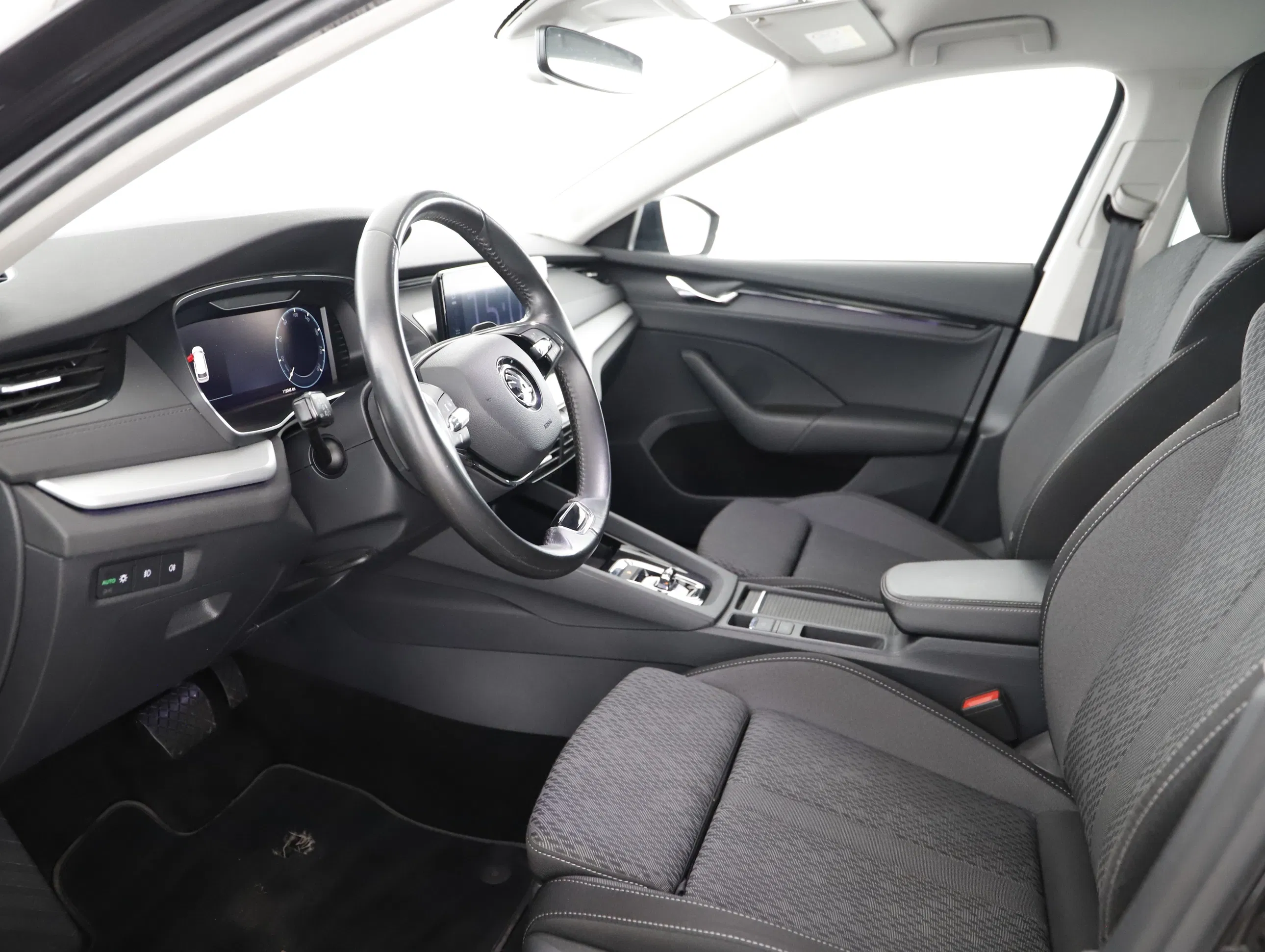 Skoda Octavia Combi 2.0 TDI Ambition | Bild 8 von 21