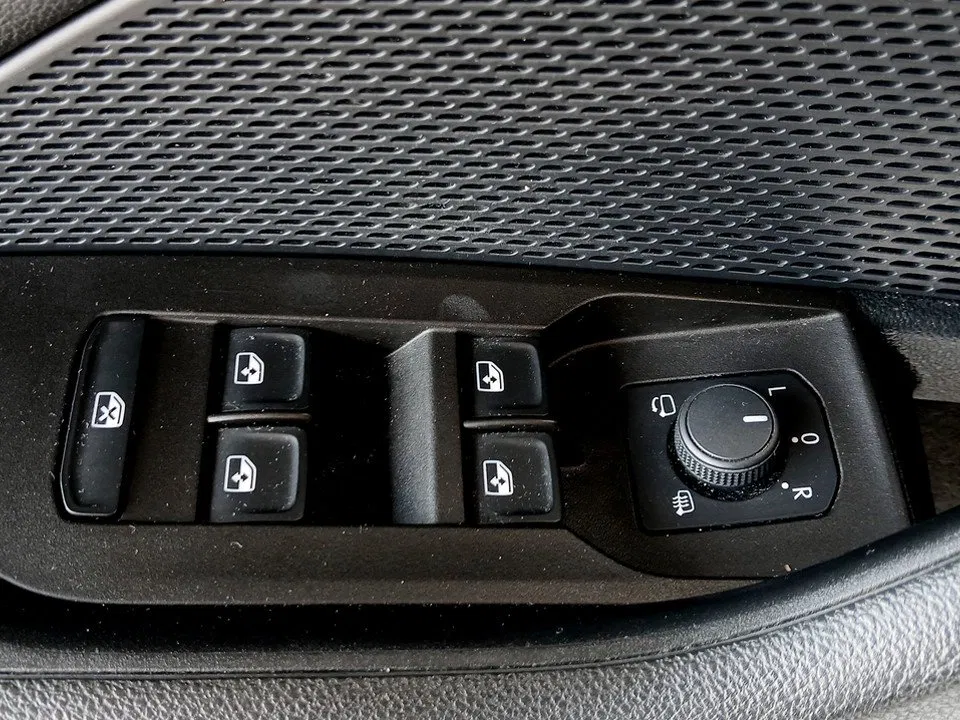 Skoda Octavia Combi 2.0 TDI DSG Ambition | Bild 8 von 22