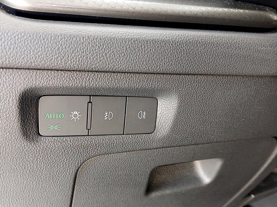 Skoda Octavia Combi 2.0 TDI DSG Ambition | Bild 10 von 22