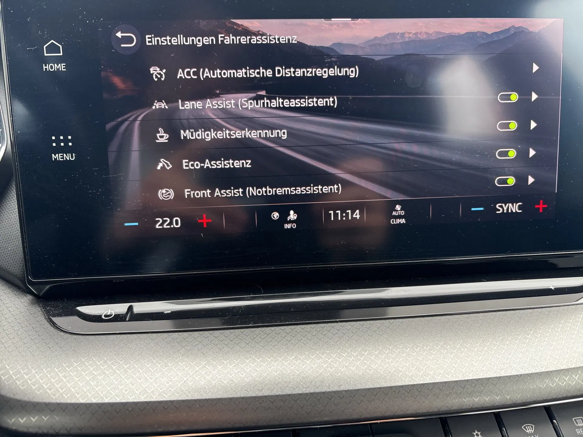 Skoda Octavia Combi 2.0 TDI Ambition | Bild 17 von 24