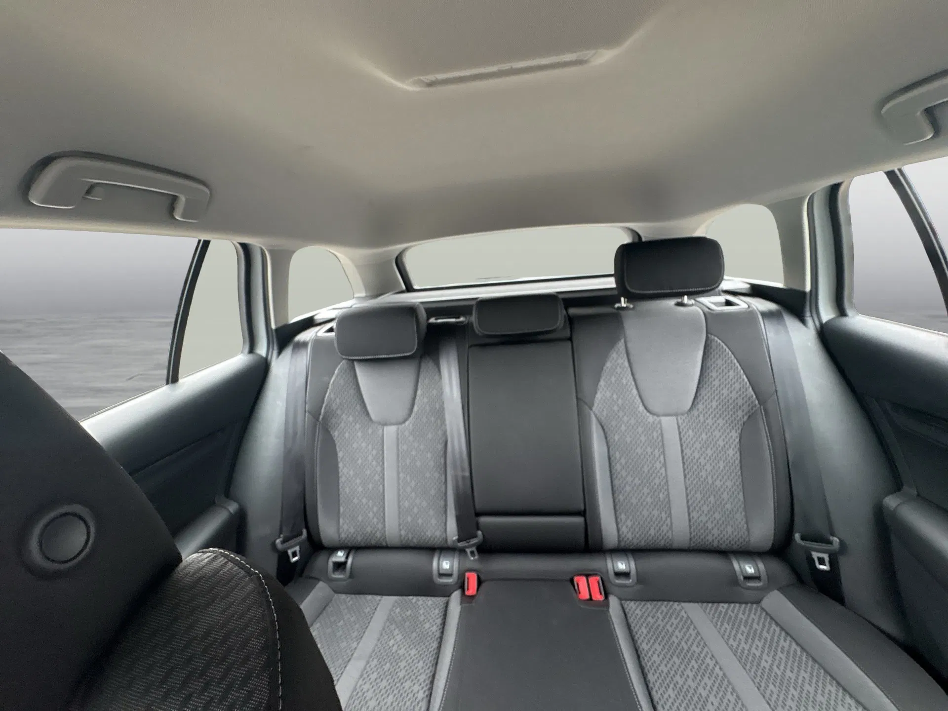 Skoda Octavia Combi 2.0 TDI Ambition | Bild 20 von 24