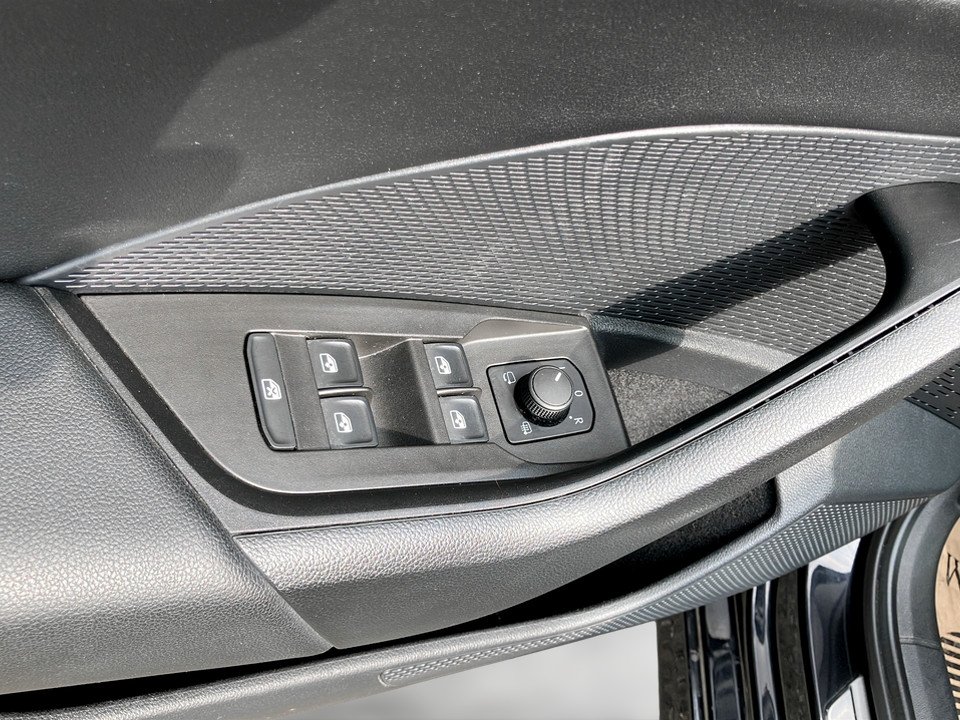 Skoda Octavia Combi 2.0 TDI Ambition | Bild 12 von 25