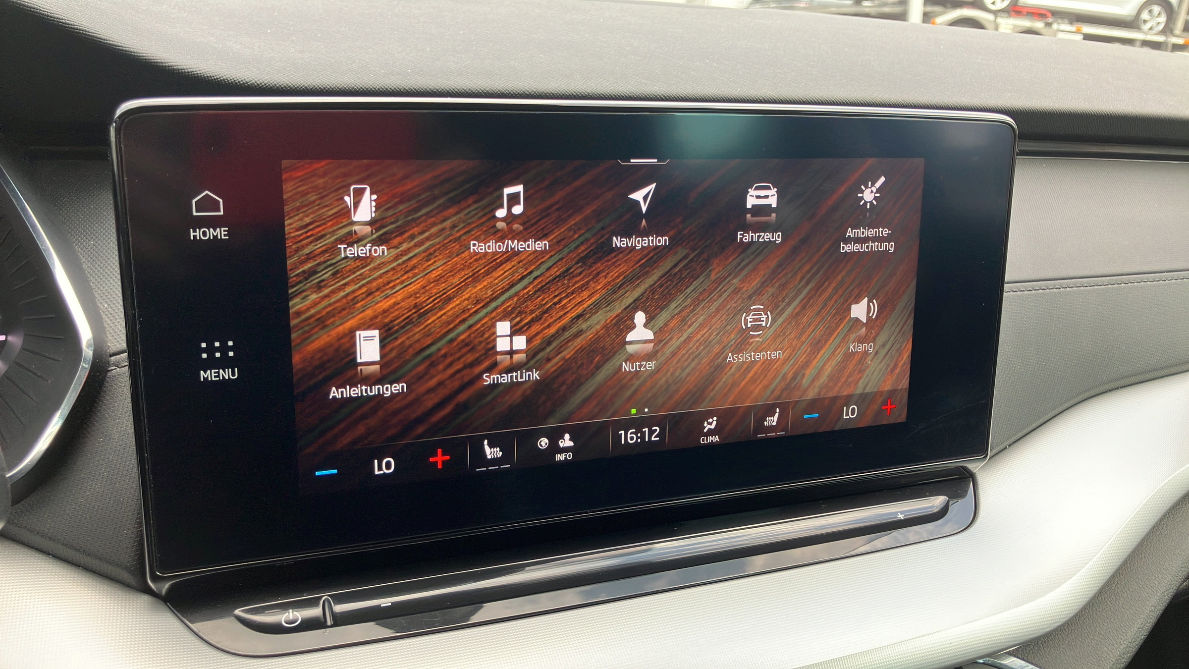 Skoda Octavia Combi 2.0 TDI Ambition | Bild 15 von 25