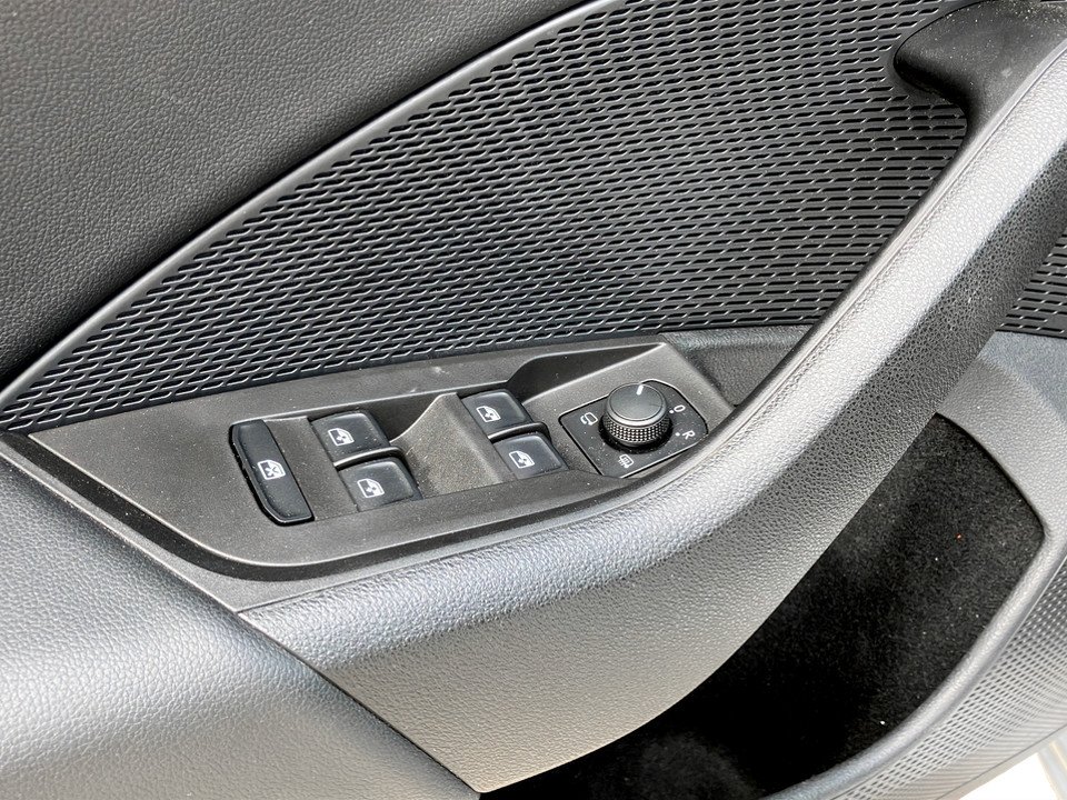 Skoda Octavia Combi 2.0 TDI Ambition | Bild 17 von 24