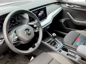 Skoda Octavia Combi 2.0 TDI Ambition | Thumbnail 6 von 24