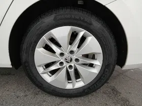 Skoda Octavia Combi 2.0 TDI Ambition | Thumbnail 10 von 30