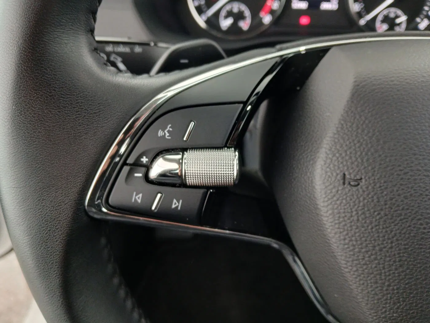 Skoda Octavia Combi 2.0 TDI Ambition | Bild 19 von 30