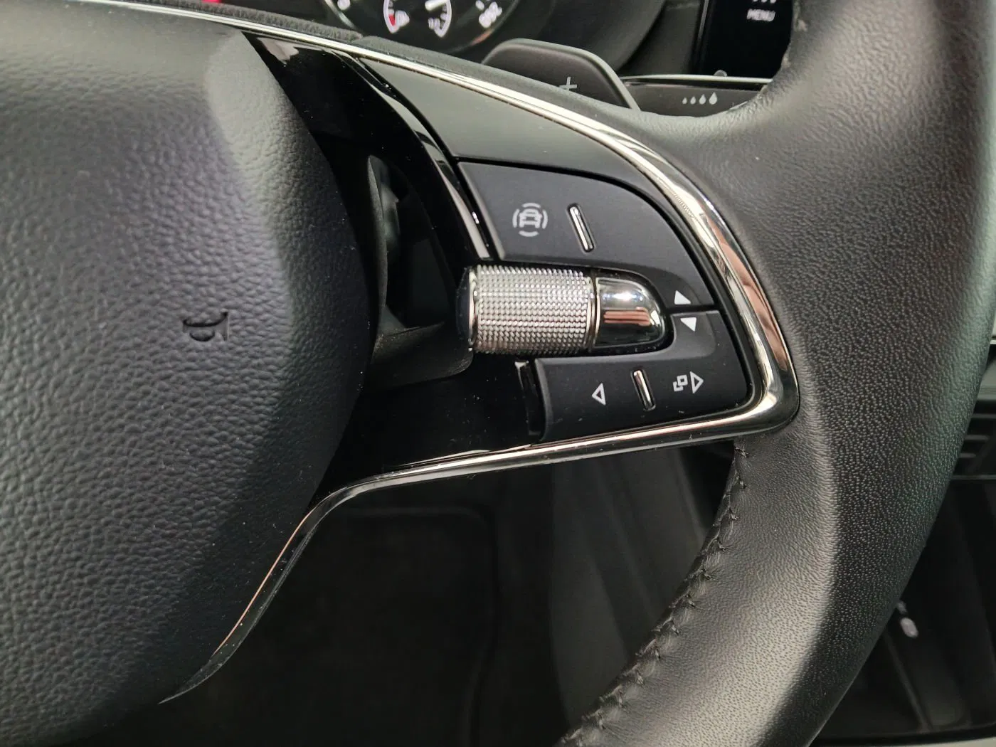 Skoda Octavia Combi 2.0 TDI Ambition | Bild 20 von 30