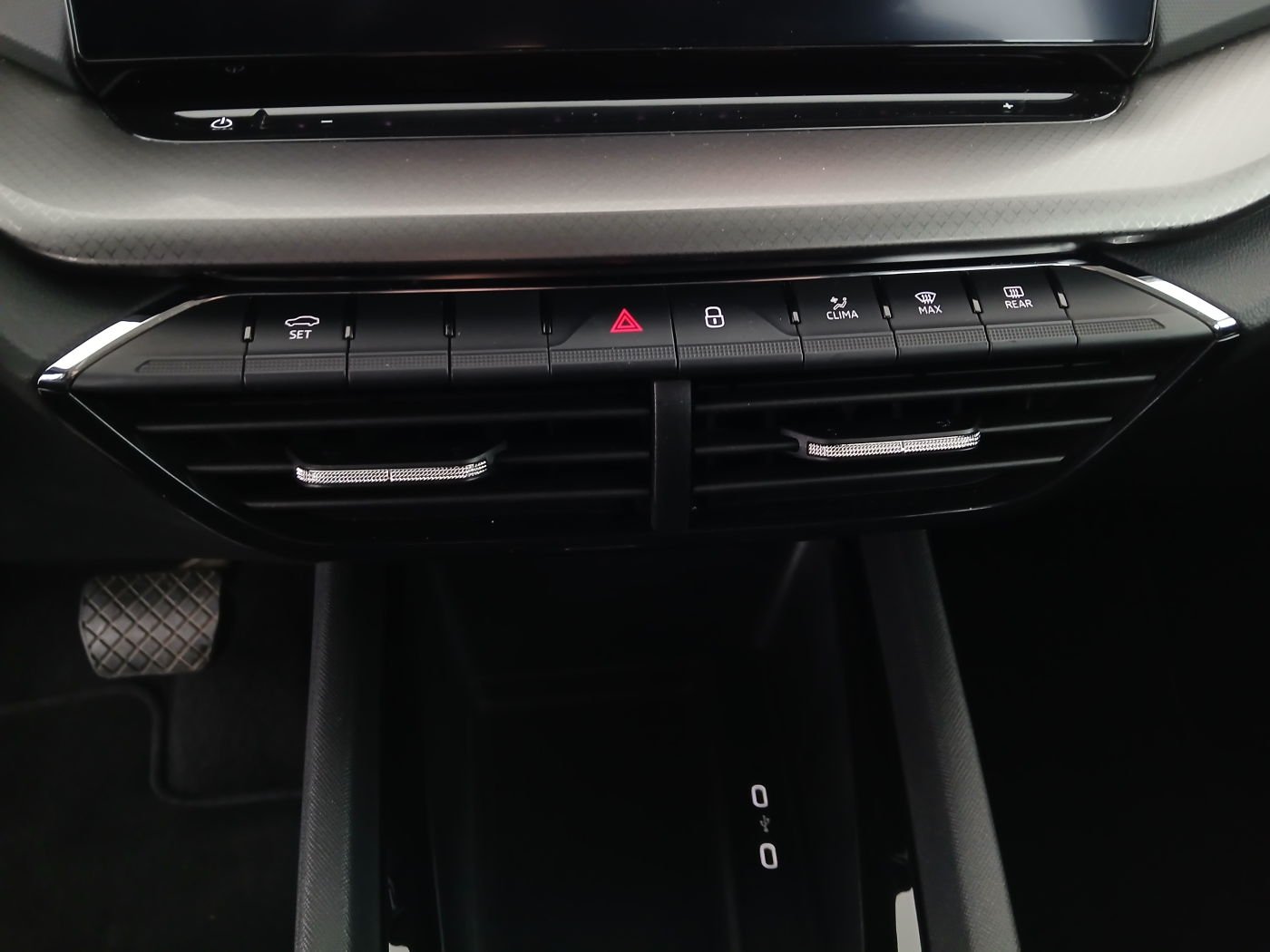 Skoda Octavia Combi 2.0 TDI Ambition | Bild 22 von 30