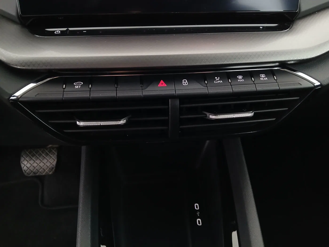 Skoda Octavia Combi 2.0 TDI Ambition | Bild 22 von 30