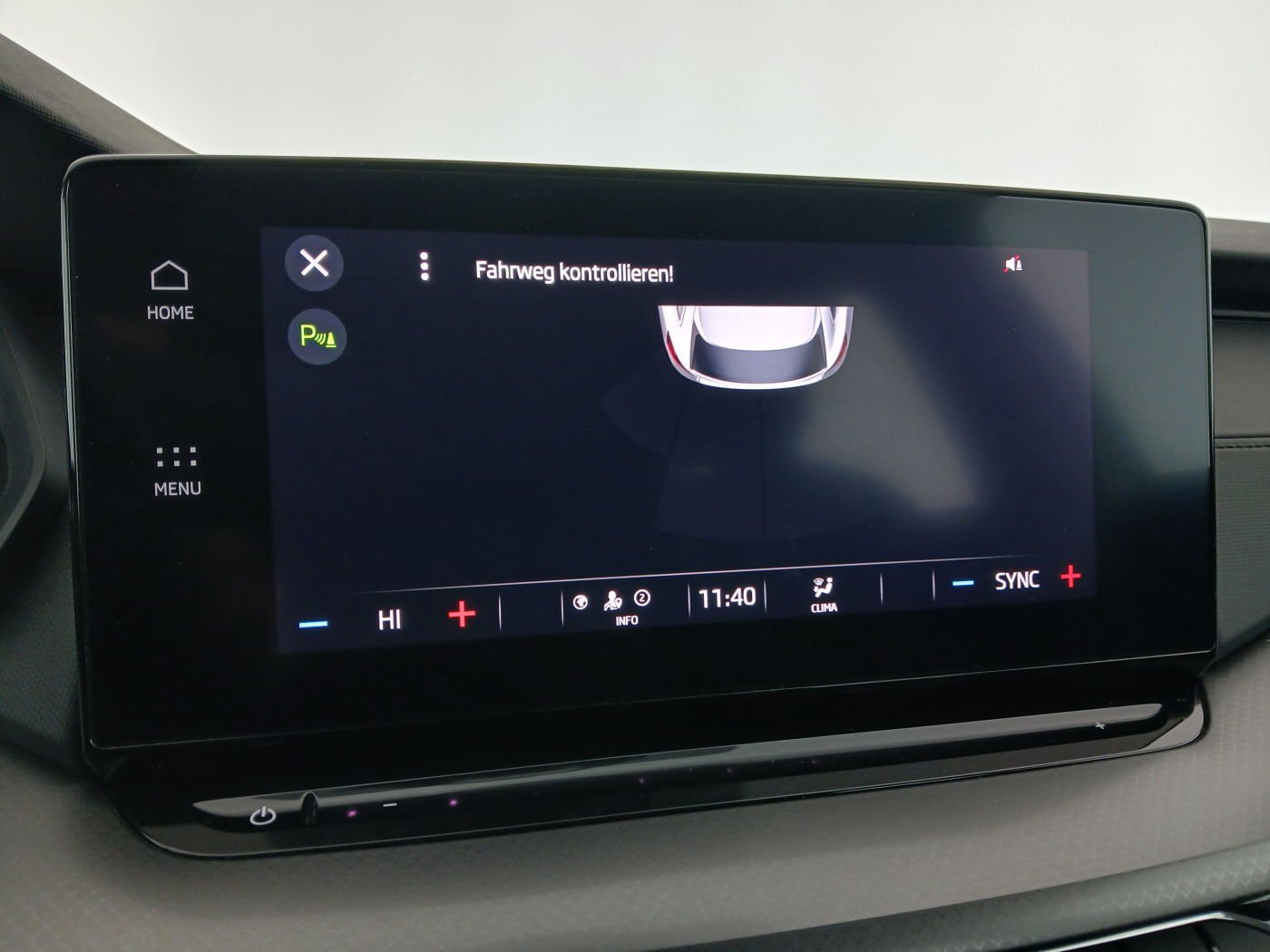 Skoda Octavia Combi 2.0 TDI Ambition | Bild 28 von 30