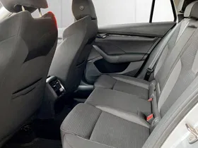 Skoda Octavia Combi 2.0 TDI Ambition | Thumbnail 18 von 19