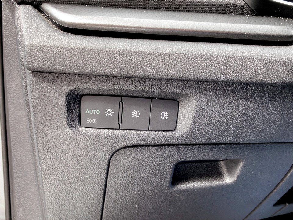 Skoda Octavia Combi 2.0 TDI Ambition | Bild 8 von 19