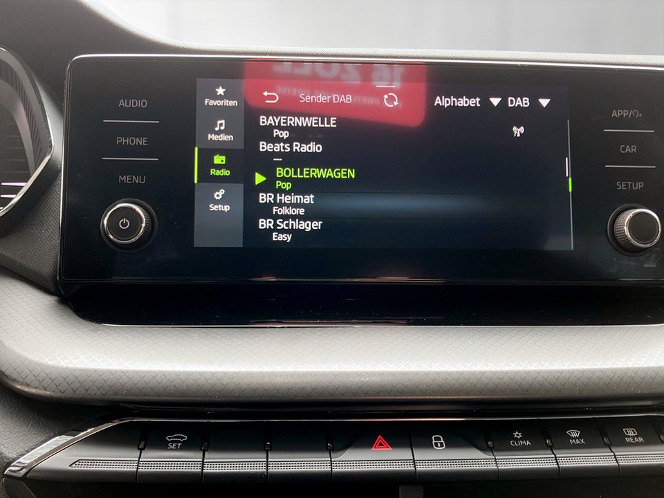 Skoda Octavia Combi 2.0 TDI Ambition | Bild 15 von 19