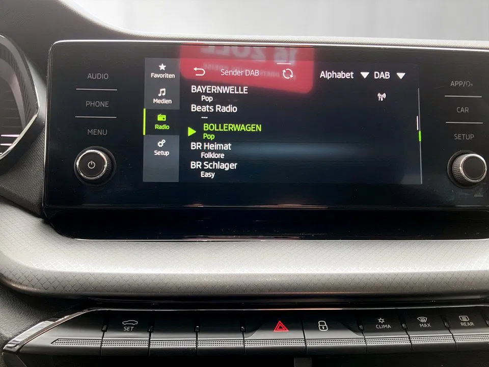 Skoda Octavia Combi 2.0 TDI Ambition | Bild 15 von 19