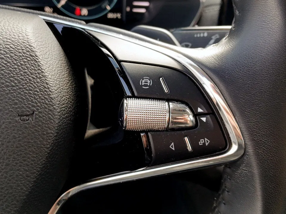 Skoda Octavia Combi TDI DSG Style | Bild 19 von 24