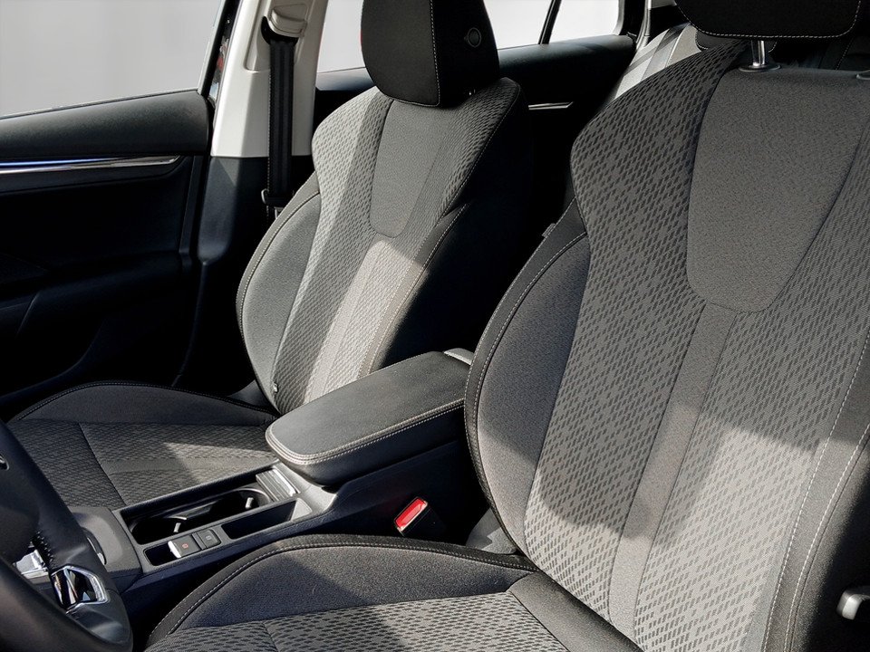 Skoda Octavia Combi TDI DSG Style | Bild 8 von 24