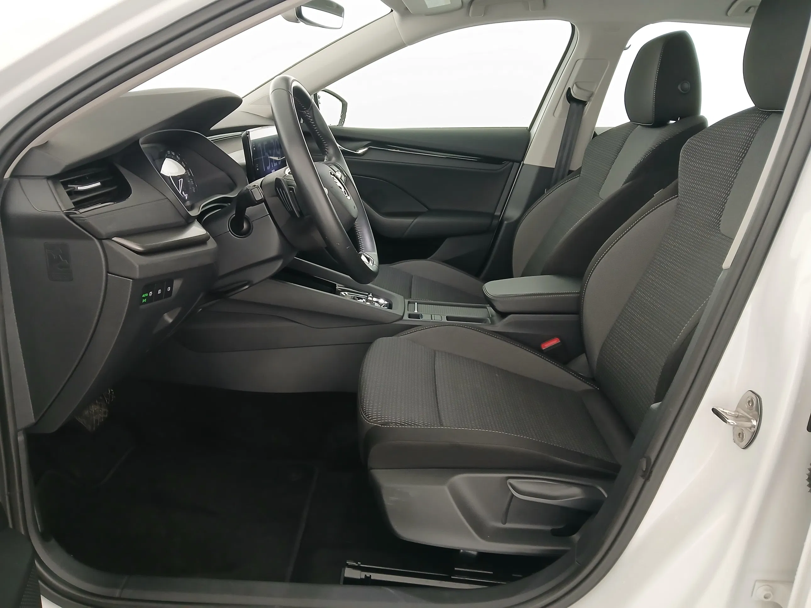 Skoda Octavia Combi 2.0 TDI Ambition | Bild 14 von 28