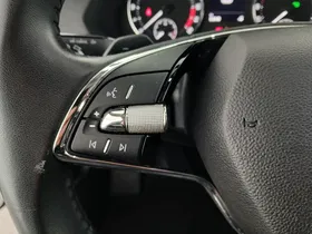 Skoda Octavia Combi 2.0 TDI Ambition | Thumbnail 17 von 28