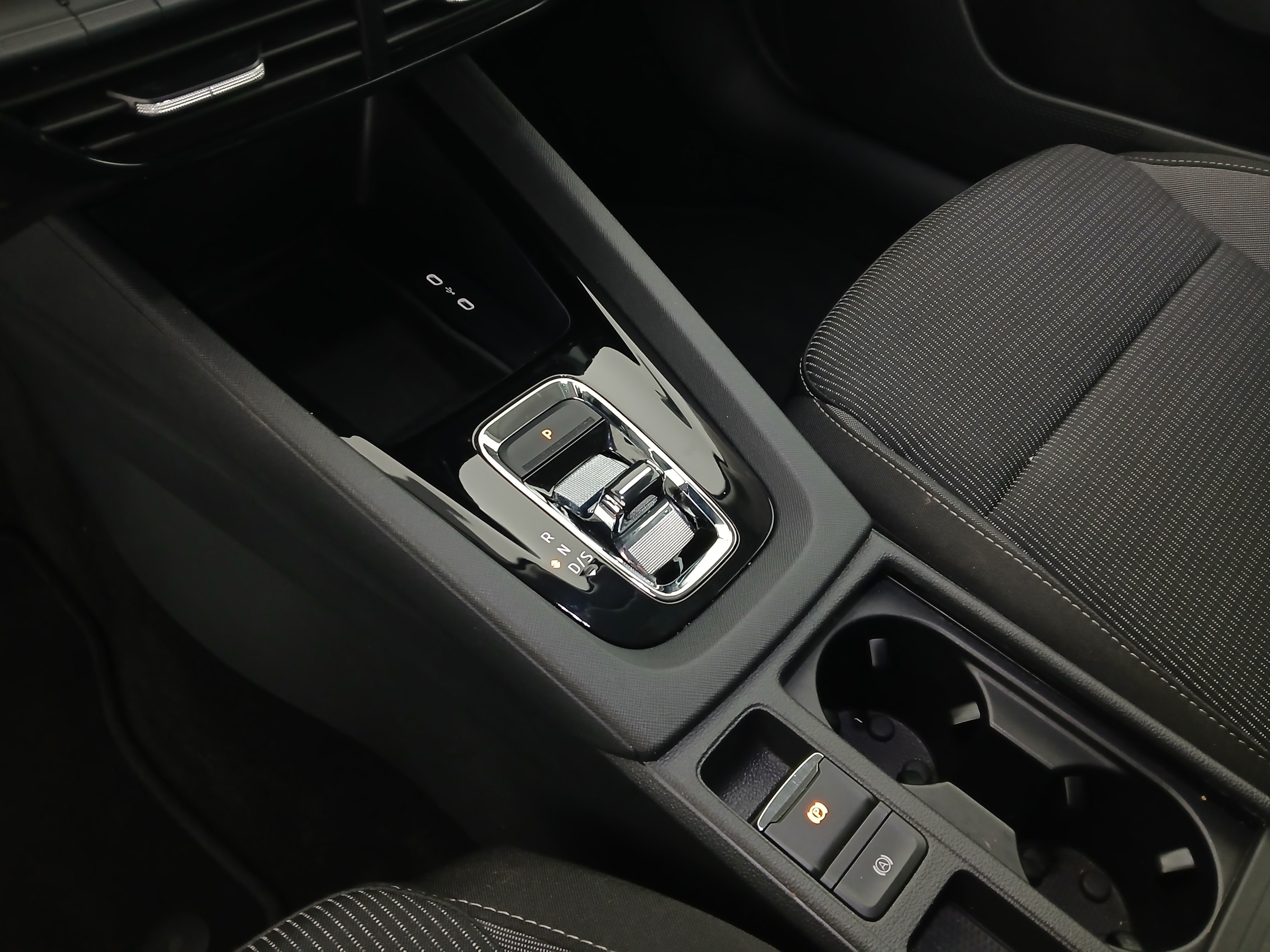 Skoda Octavia Combi 2.0 TDI Ambition | Bild 24 von 28