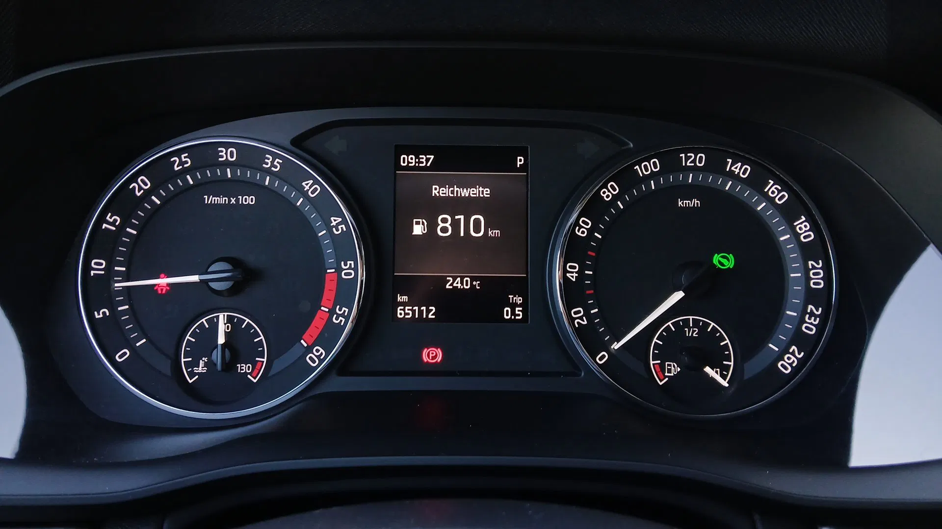 Skoda Octavia Combi 2.0 TDI DSG Ambition | Bild 14 von 22