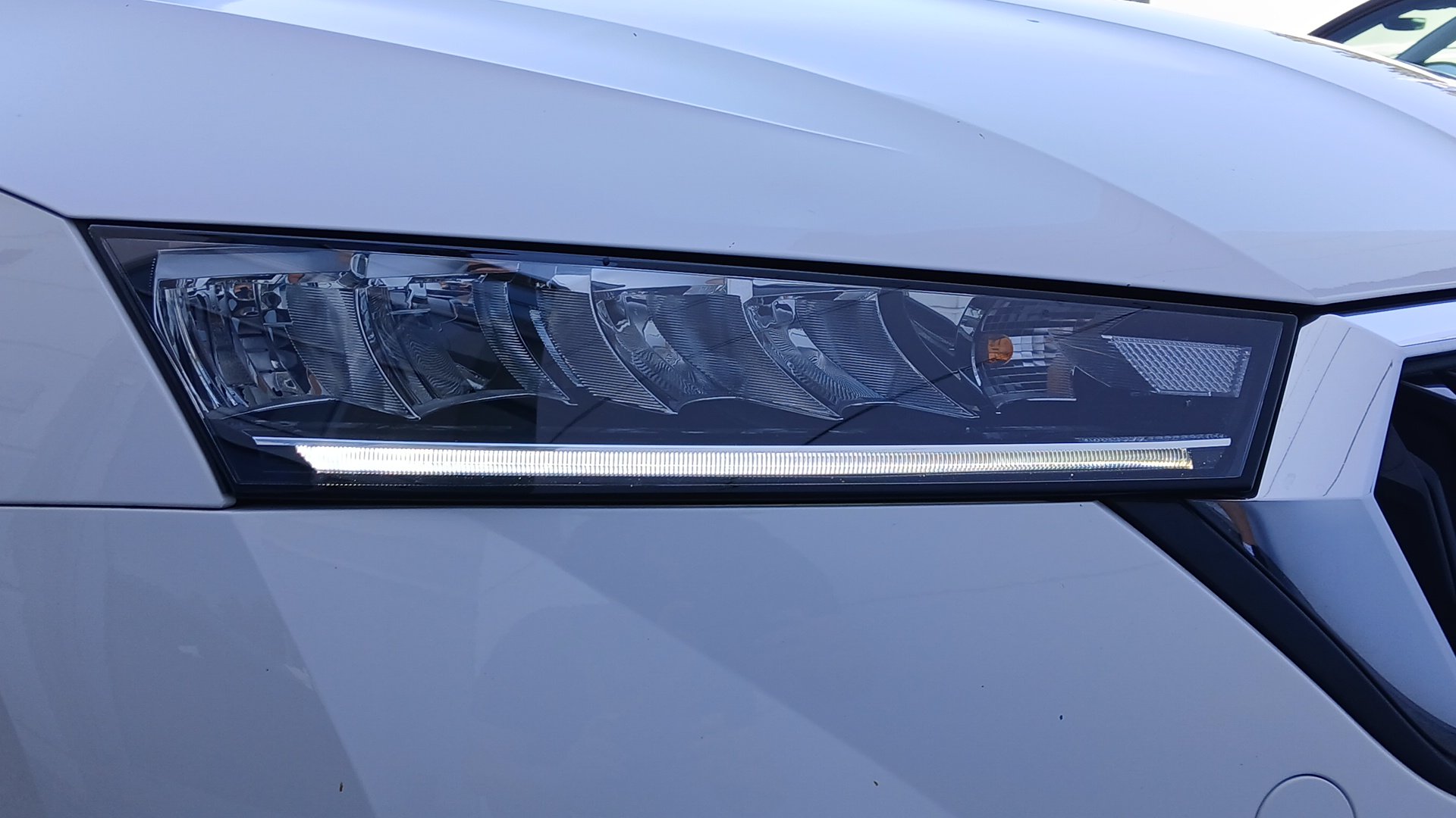 Skoda Octavia Combi 2.0 TDI DSG Ambition | Bild 22 von 22