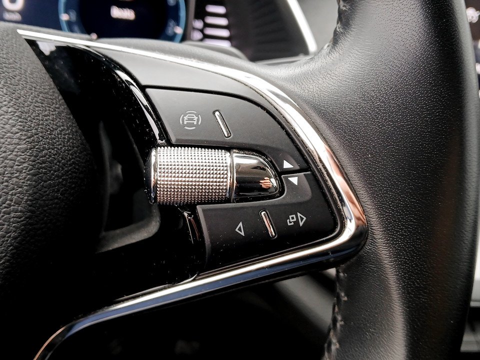 Skoda Octavia Combi 2.0TDI DSG Style | Bild 12 von 20