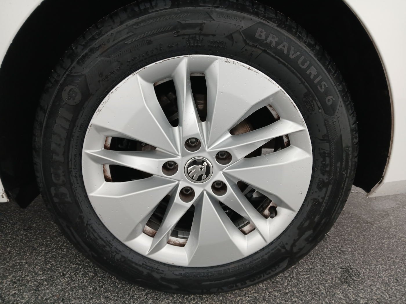 Skoda Octavia Combi 2.0 TDI Ambition | Bild 2 von 22