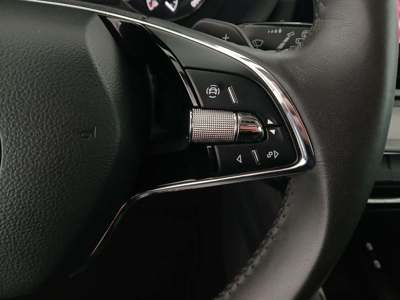 Skoda Octavia Combi 2.0 TDI Ambition | Bild 11 von 22