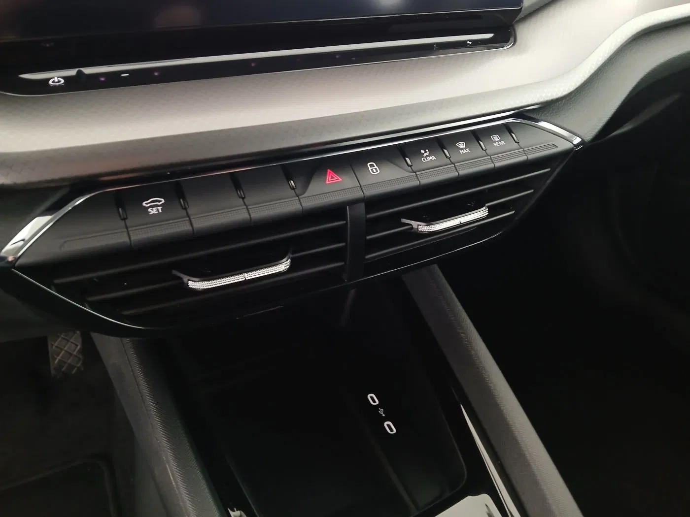 Skoda Octavia Combi 2.0 TDI Ambition | Bild 14 von 22