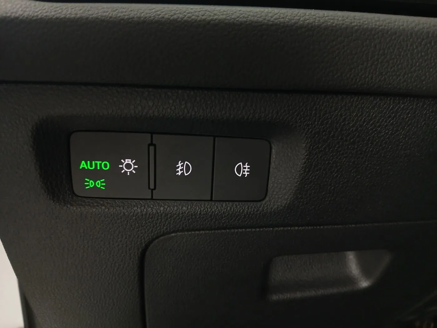 Skoda Octavia Combi 2.0 TDI Ambition | Bild 7 von 22