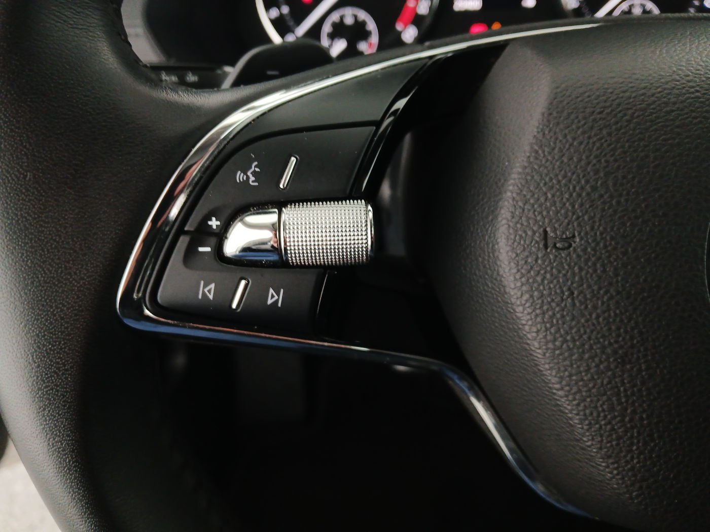 Skoda Octavia Combi 2.0 TDI Ambition | Bild 10 von 22