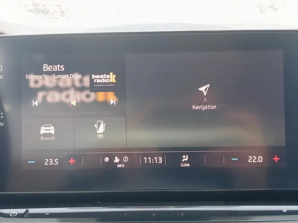 Skoda Octavia Combi 2.0TDI Ambition DSG | Bild 17 von 21