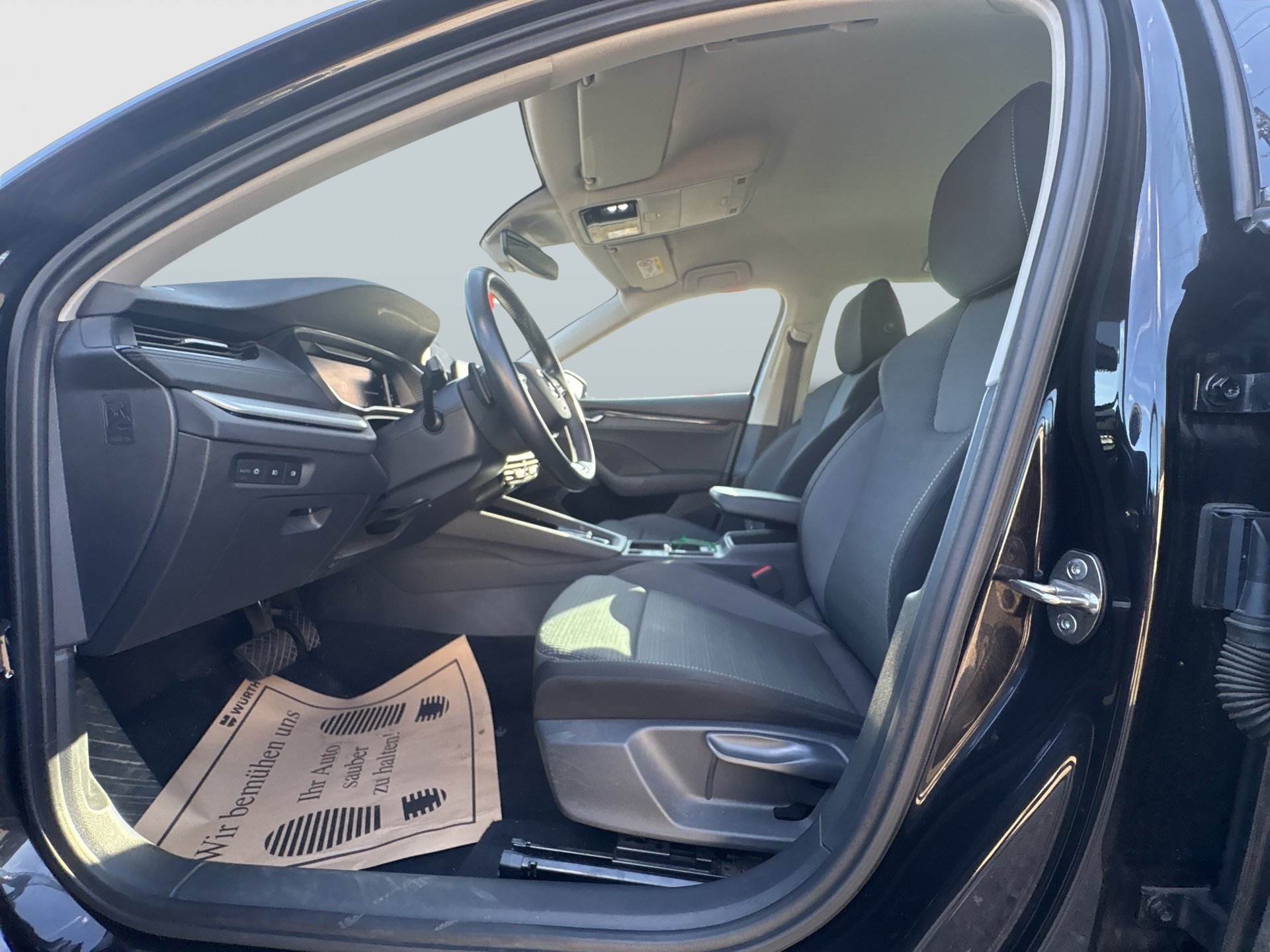 Skoda Octavia Combi 2.0 TDI Ambition | Bild 9 von 21