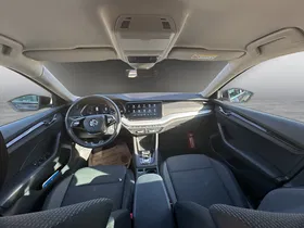 Skoda Octavia Combi 2.0 TDI Ambition | Thumbnail 10 von 21