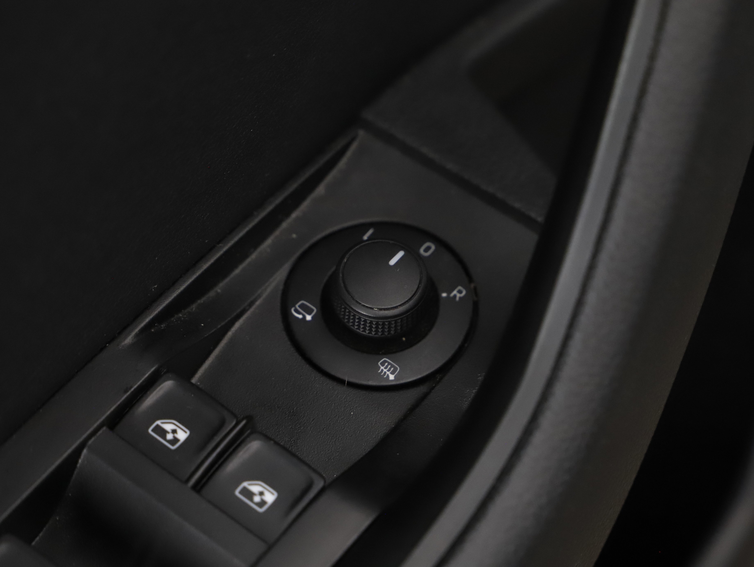 Skoda Superb Combi 2.0 TDI Ambition | Bild 19 von 24