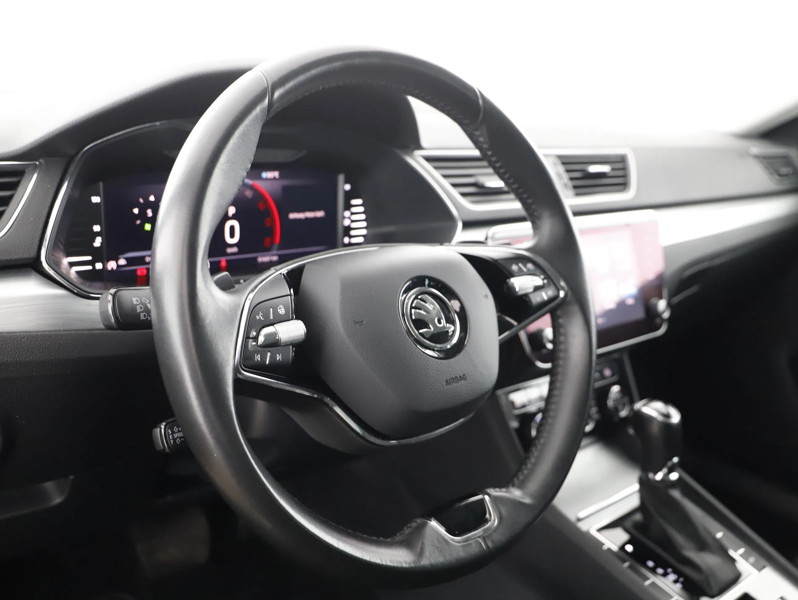 Skoda Superb Combi 2.0 TDI Ambition | Bild 7 von 24