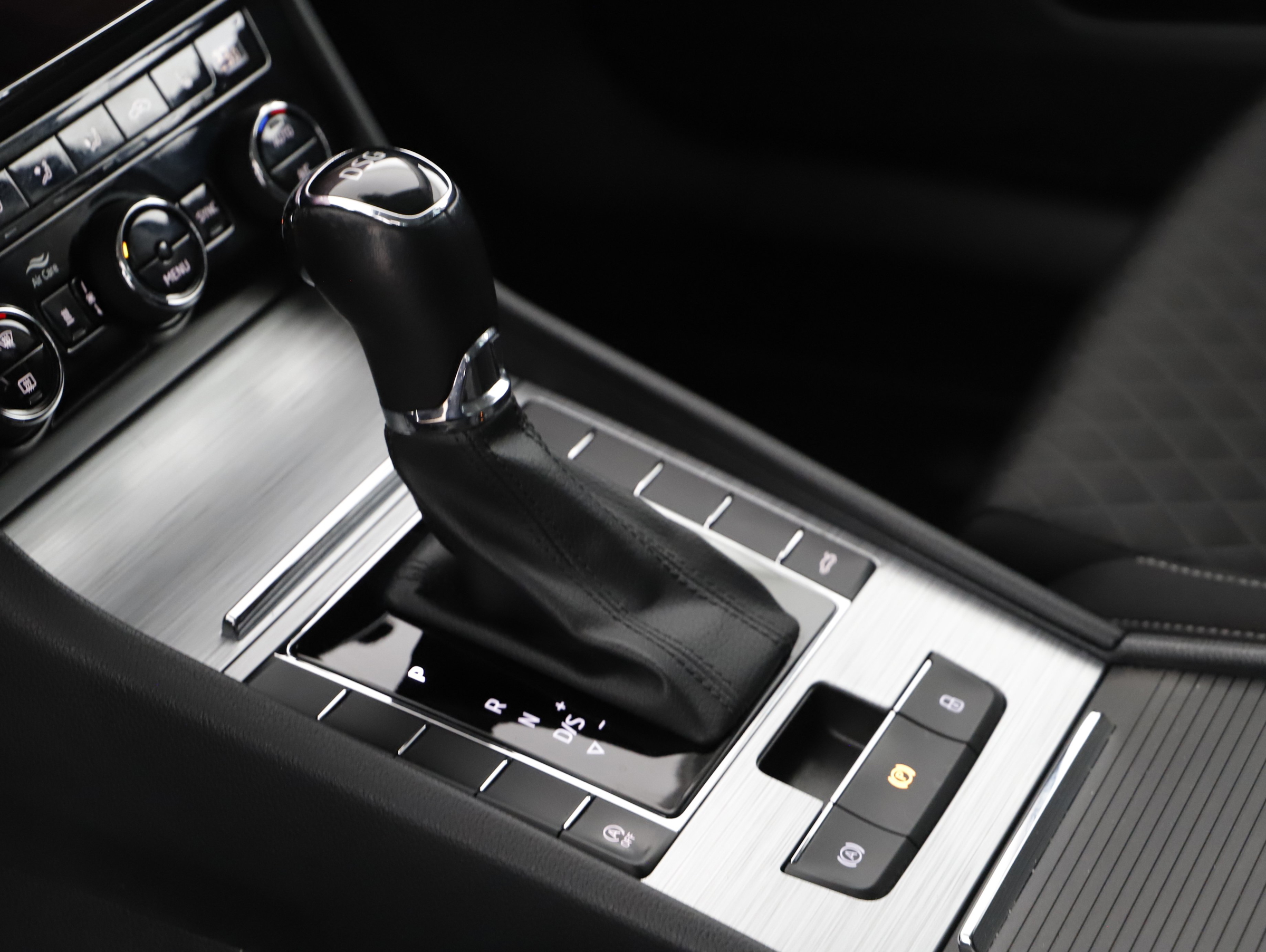 Skoda Superb Combi 2.0 TDI Ambition | Bild 8 von 24