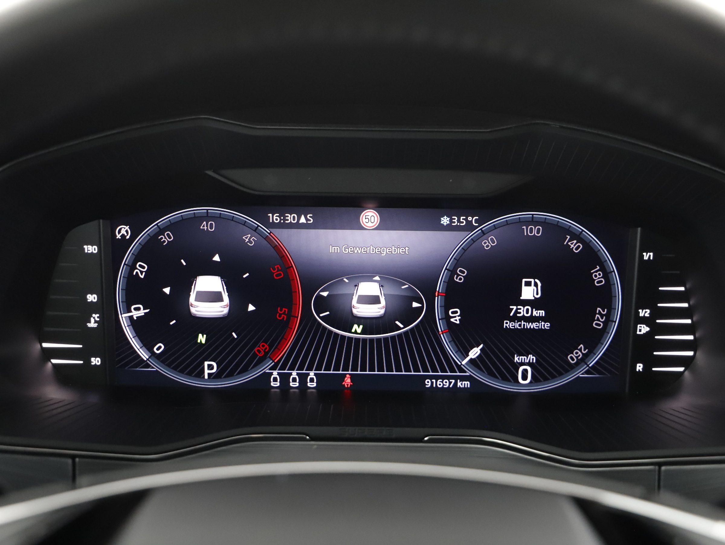 Skoda Superb Combi 2.0 TDI Ambition | Bild 9 von 24