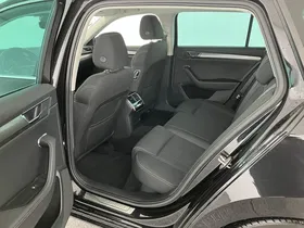 Skoda Superb Combi 2.0 TDI Style | Thumbnail 16 von 30