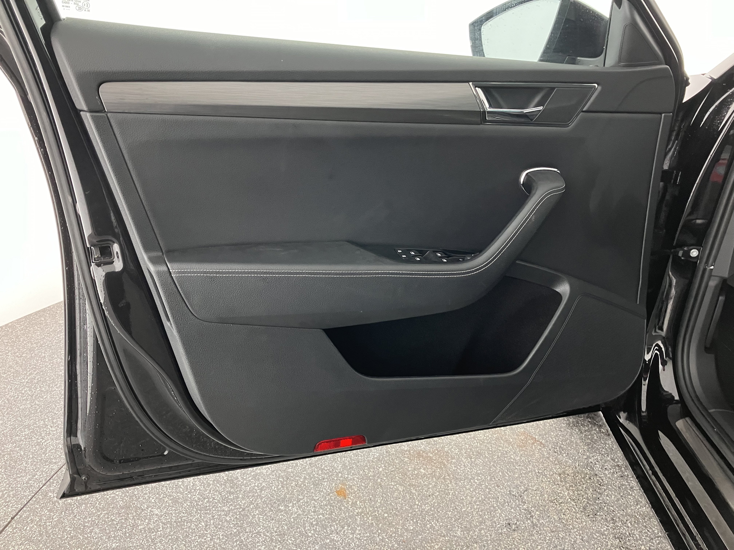 Skoda Superb Combi 2.0 TDI Style | Bild 3 von 30