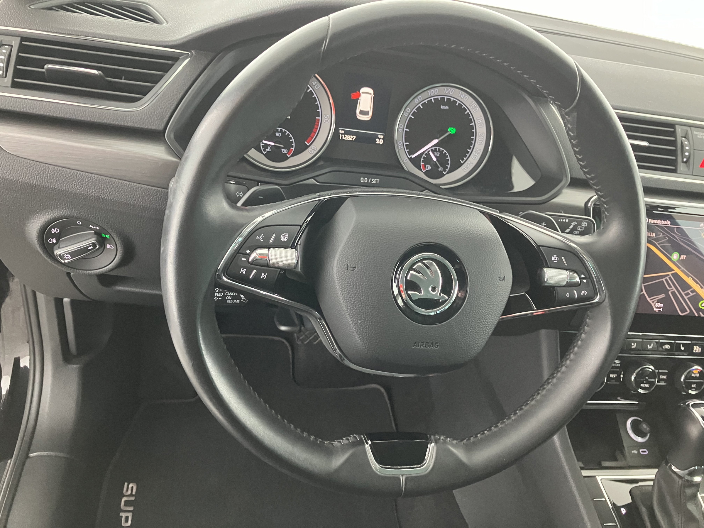 Skoda Superb Combi 2.0 TDI Style | Bild 7 von 30