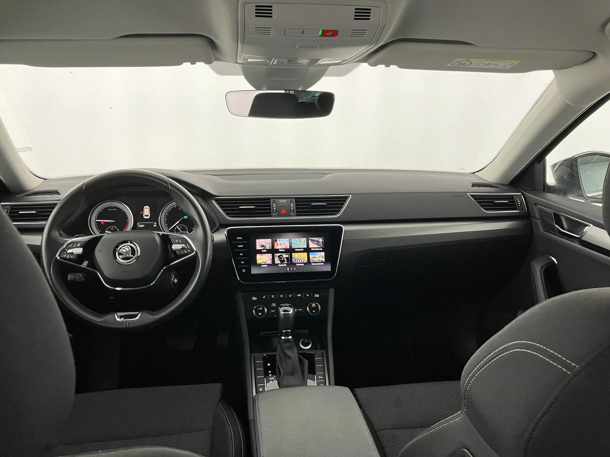 Skoda Superb Combi 2.0 TDI Style | Bild 9 von 30