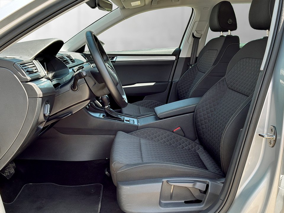 Skoda Superb Combi 2.0 TDI Ambition | Bild 10 von 24